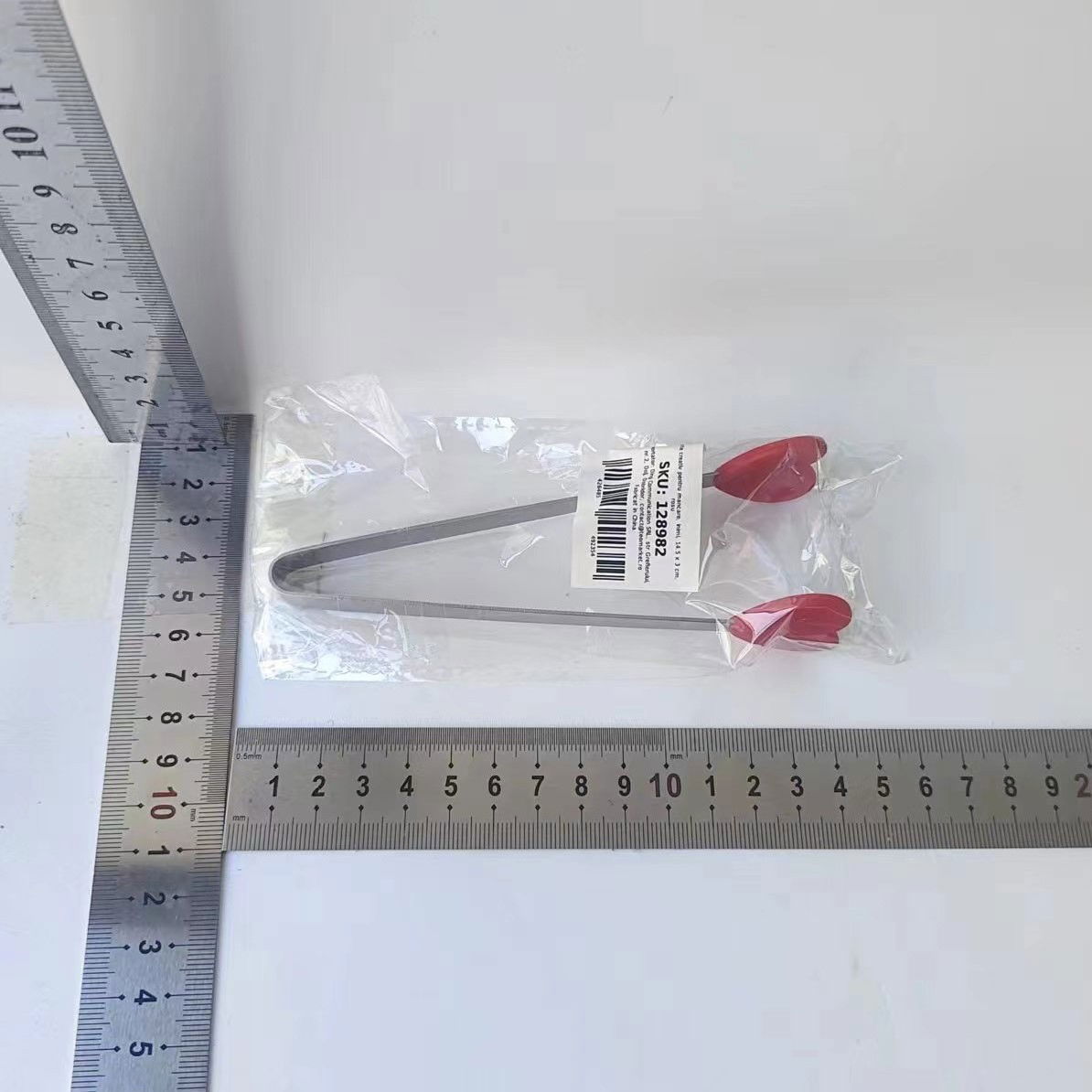 Pentru casa - Cleste Creativ pentru Mancare, Flippy, Model Inimioare din Silicon, 14.5x3 cm, Rezistent la Temperaturi Inalte si Coroziune, Rosu