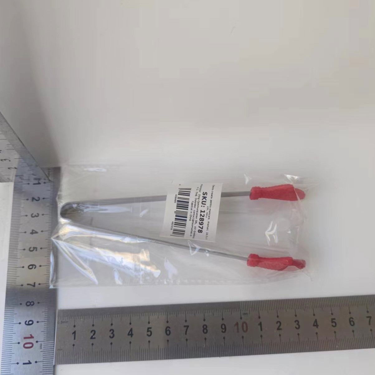 Pentru casa - Cleste Creativ pentru Mancare, Flippy, Model Manusi din Silicon, 14.5x3 cm, Rezistent la Temperaturi Inalte si Coroziune, Rosu