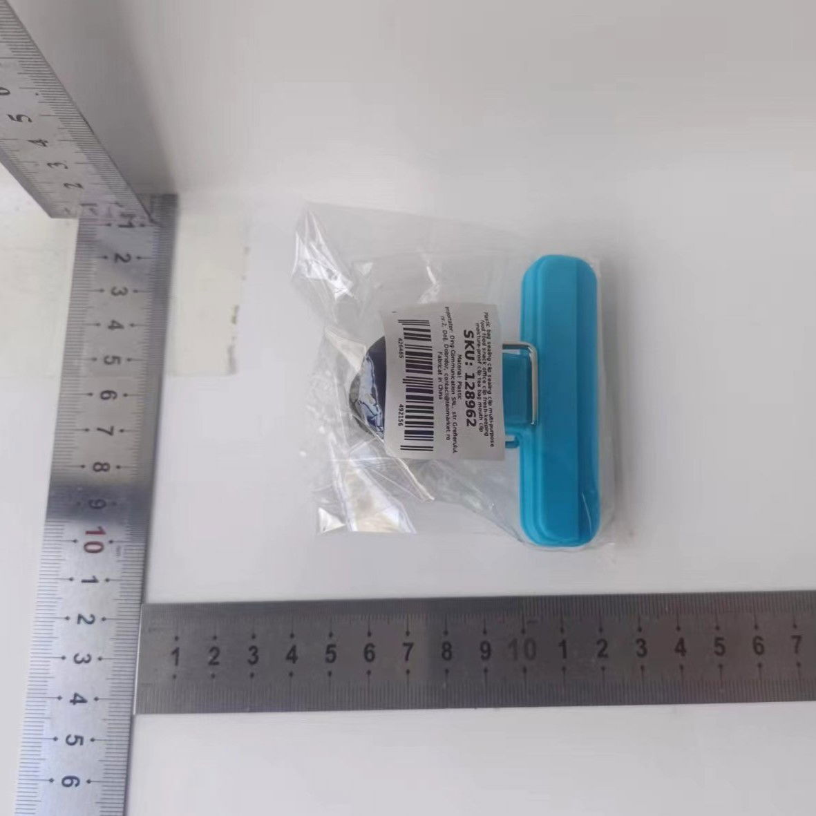 Pentru casa - Cleste Multifunctional pentru Sigilarea Pungilor, Flippy, din Plastic, Mentine Alimentele Proaspete, 7x6.5 cm, Albastru