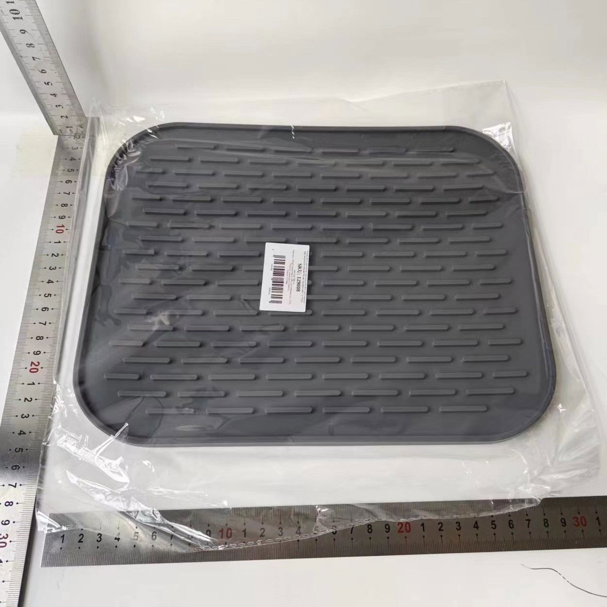 Covoras din Silicon pentru Scurgere Vase, Flippy, Uz Casnic, Rezistent la Temperaturi Ridicate, Izolator, 30x24 cm, Negru [11]