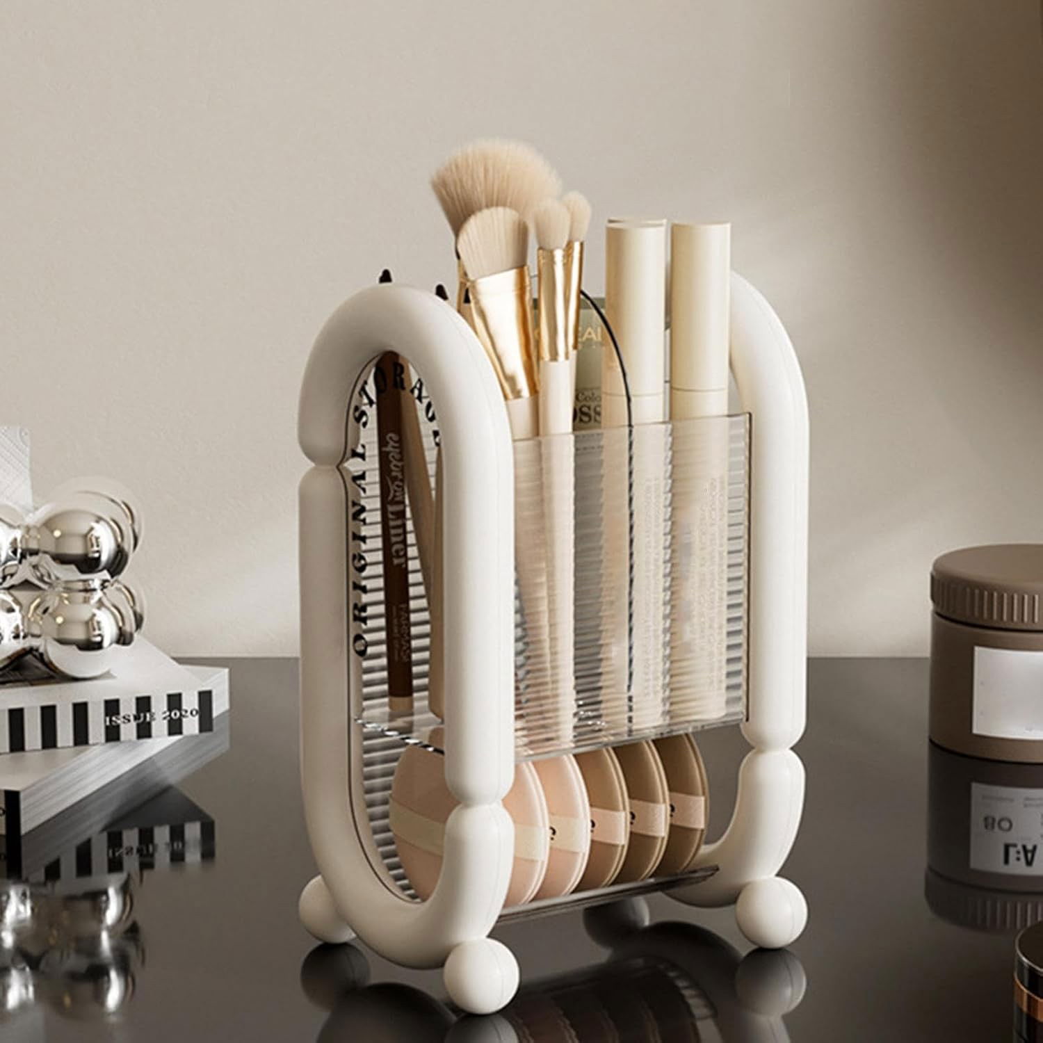 50 - 100 LEI - Cutie pentru Depozitare Cosmetice, Flippy, pentru Pensule, Creioane si Buretei, 4 Compartimente, din Plastic, 12 x 10 x 20 cm, Alb