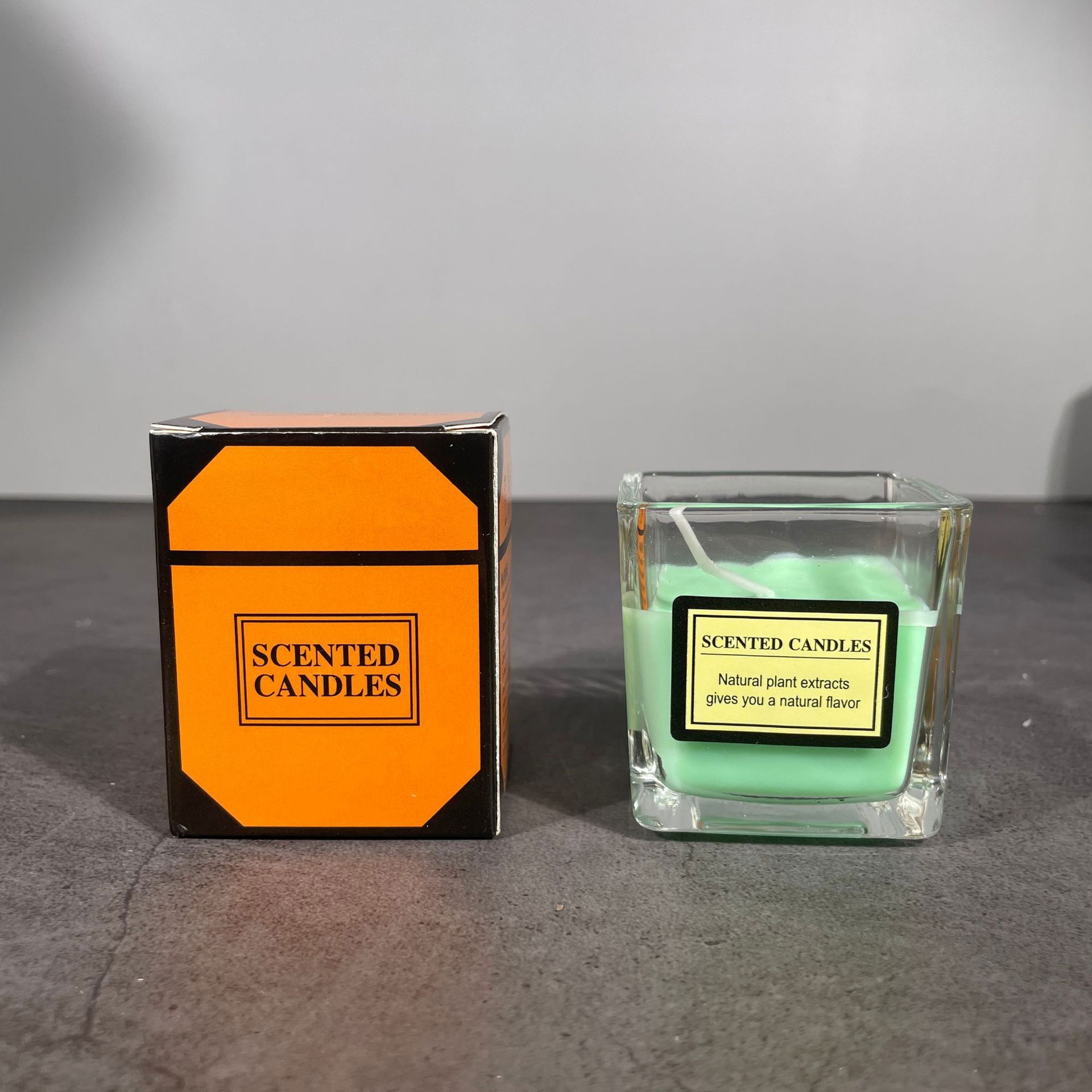 Pentru casa - Lumanare Parfumata, Flippy, Model Pahar Transparent, cu Ulei Esential, 4.8 x 5.4 x 5.5 cm, Aroma de Ceai Alb, Verde