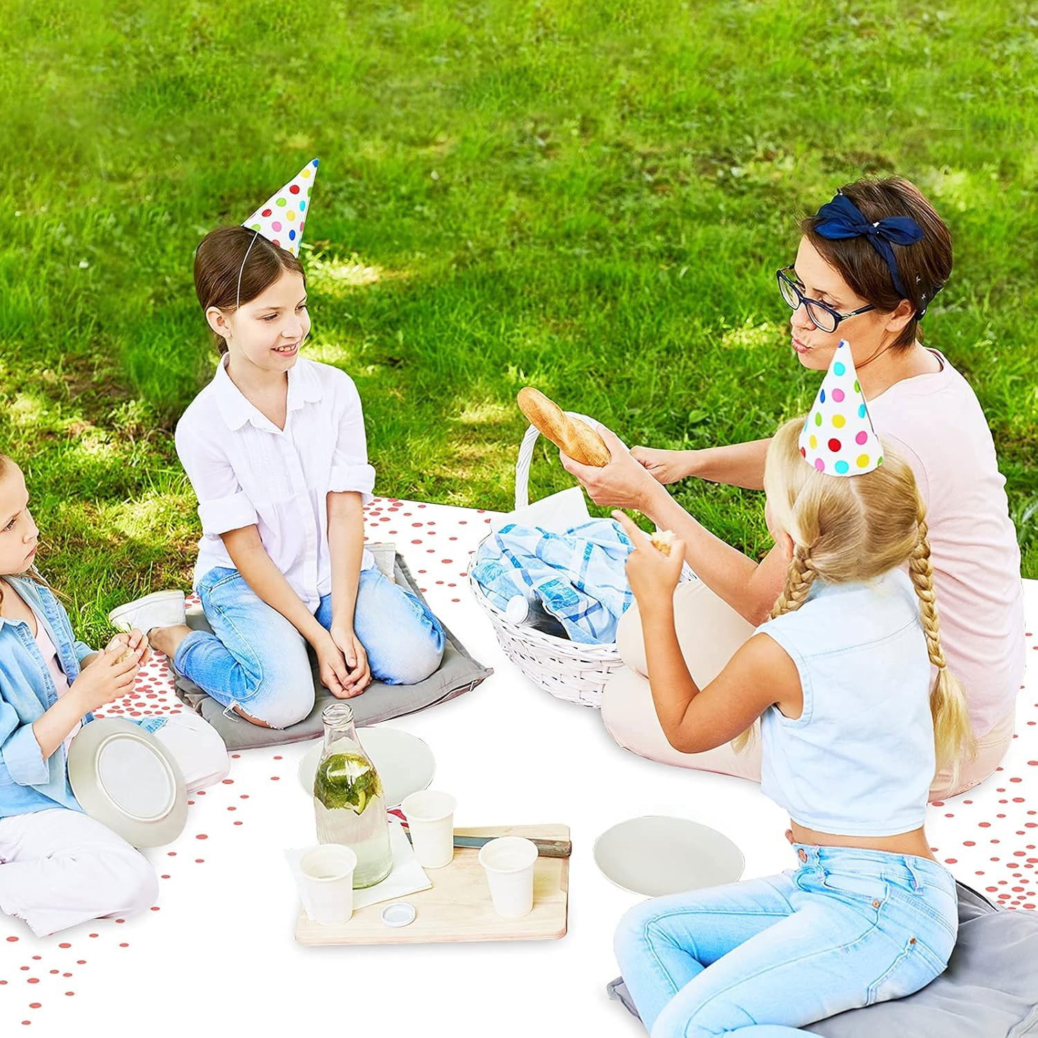 10 - 25 LEI - Fata de Masa, Flippy, din PEVA, Imprimeu Buline, 137 x 274 cm, Impermeabila, Fara Pete, Curatare Rapida, Roz Gold