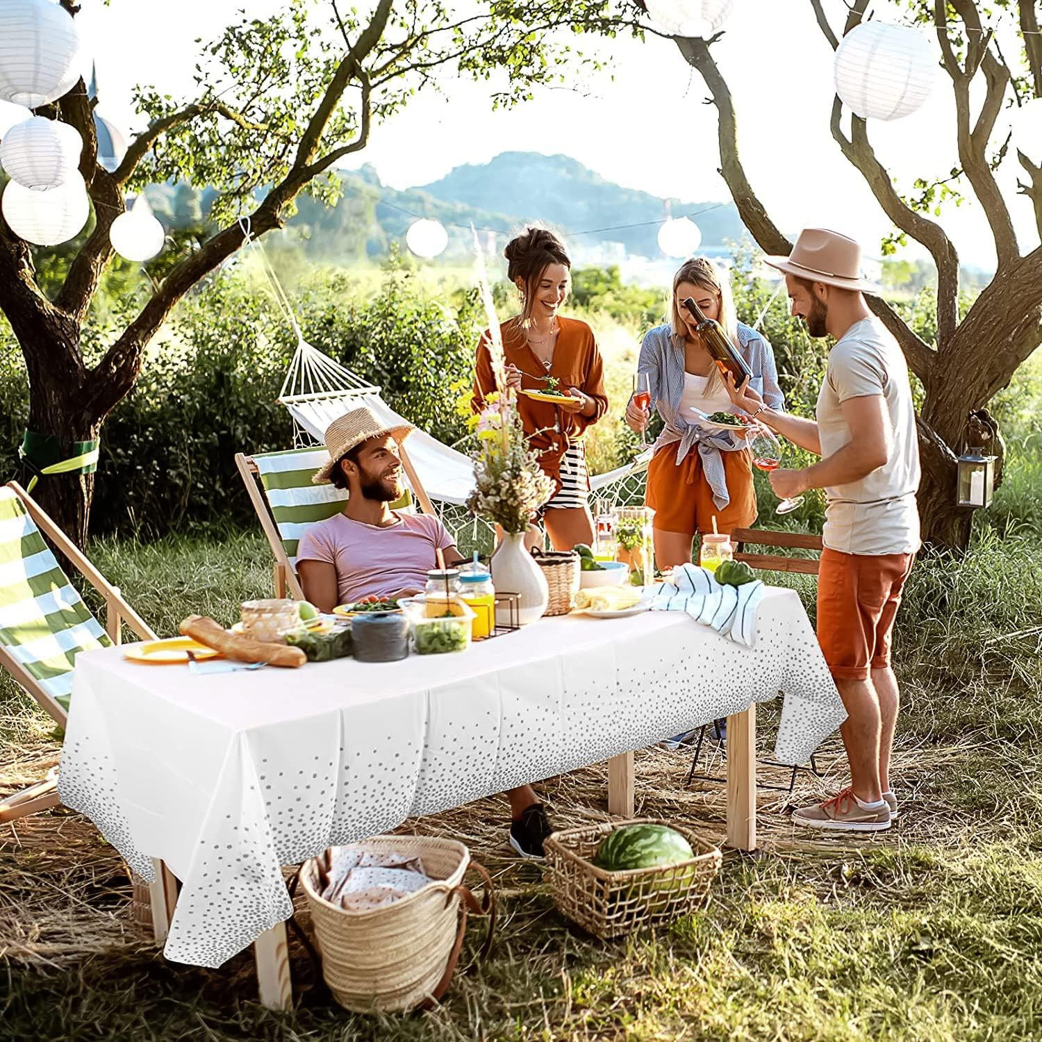 Fata de Masa, Flippy, din PEVA, Imprimeu Buline, 137 x 274 cm, Impermeabila, Fara Pete, Curatare Rapida, Argintiu [3]