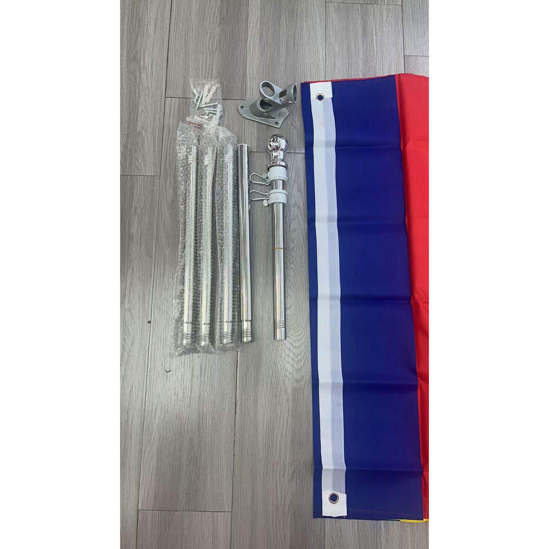 Kit Steagul Romaniei, Flippy, Catarg 1.8 m, Suport Perete, Steag, Tricolor [3]