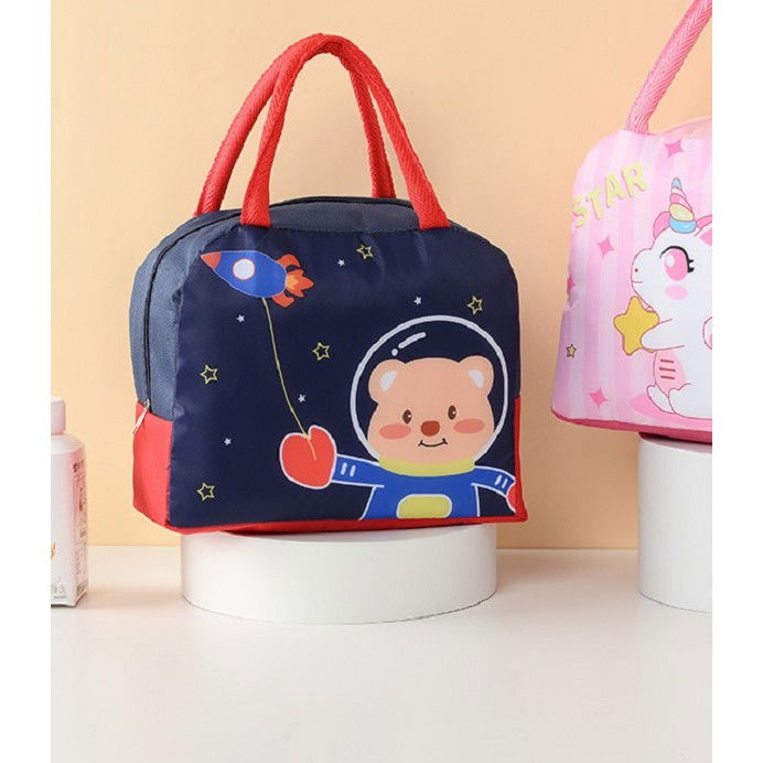 Geanta Termoizolanta pentru Copii, Flippy, 23x13x19 cm, Model Imprimeu Ursulet Astronaut, din Folie de Aluminiu si Panza Oxford, Albastru/Rosu [3]