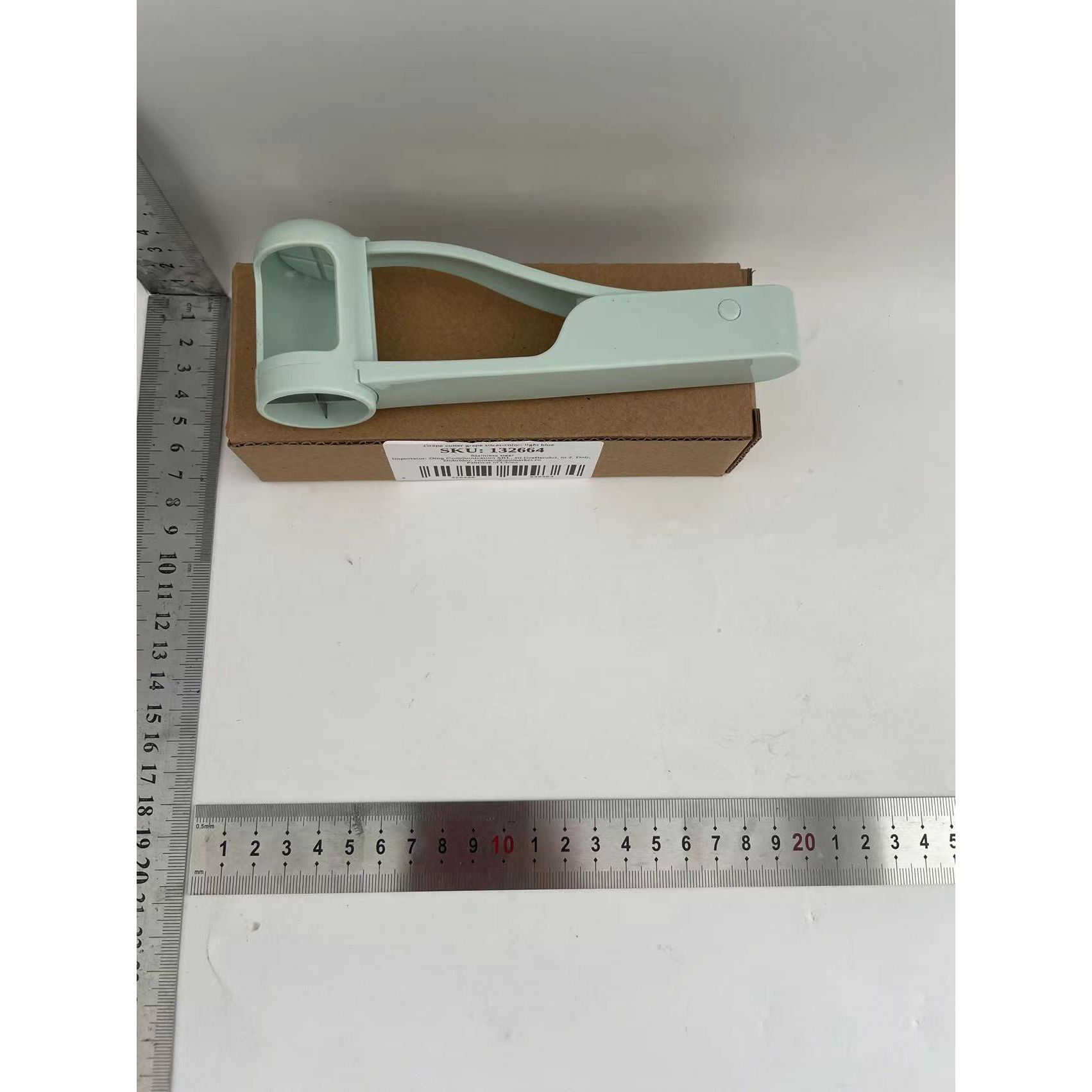 Pentru casa - Taietor de Struguri Manual, Flippy, Usor de Curatat si Folosit, Plastic si Otel, Albastru Deschis, 16.5x5.5 cm