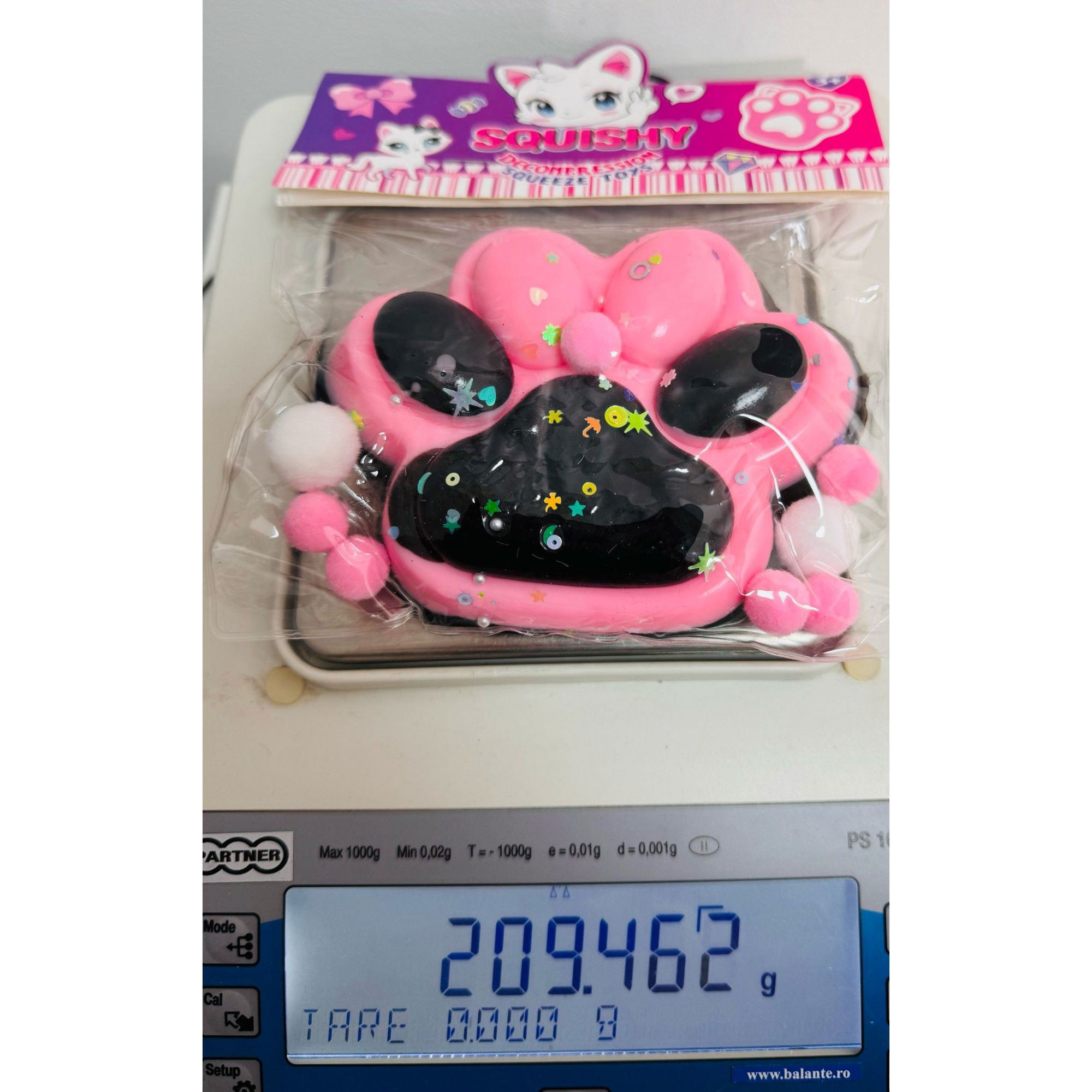 Jucarie Antistres Squishy, Flippy, cu Revenire Lenta, Model Labuta de Pisica, cu Stelute, 12 cm, 220g, Pinch Family, Ambalaj Transparent, Roz Negru [4]