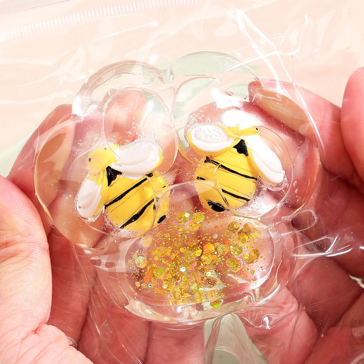 Jucarie Antistres Squishy, Flippy, cu Revenire Lenta, Squeeze Pinch Family, Model Cat Paw, 6.5 x 7 cm, din Tpr, 4-6 Ani, Model 7 Insecte, Transparent [6]