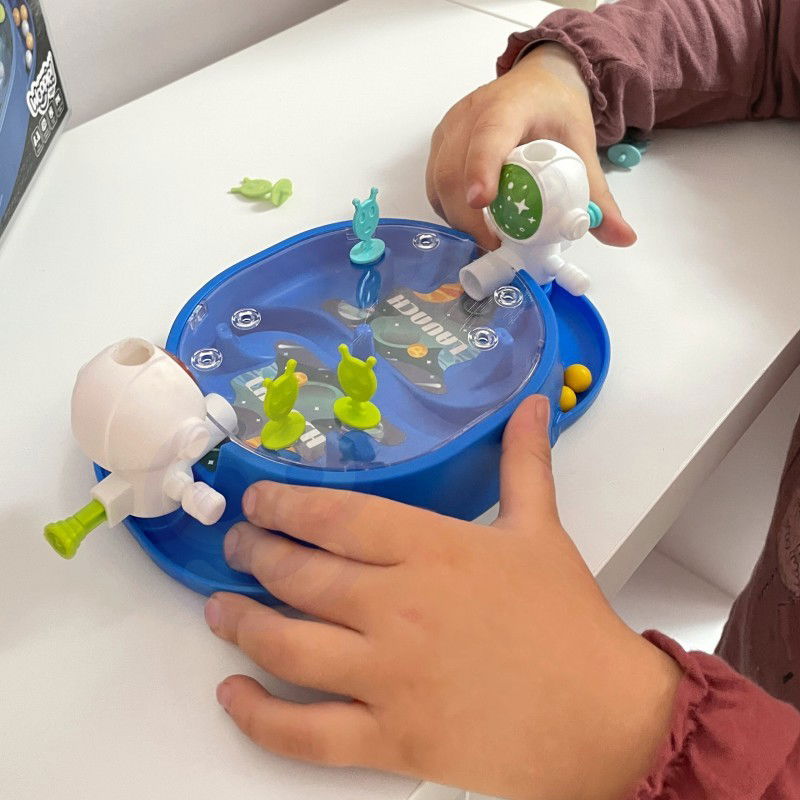 Jucarie Interactiva, Flippy, Model Astronauti, Joc de Masa, +5 Ani, Portabil, 2 Jucatori, 19 x 7 x 11.3 cm, Albastru [4]