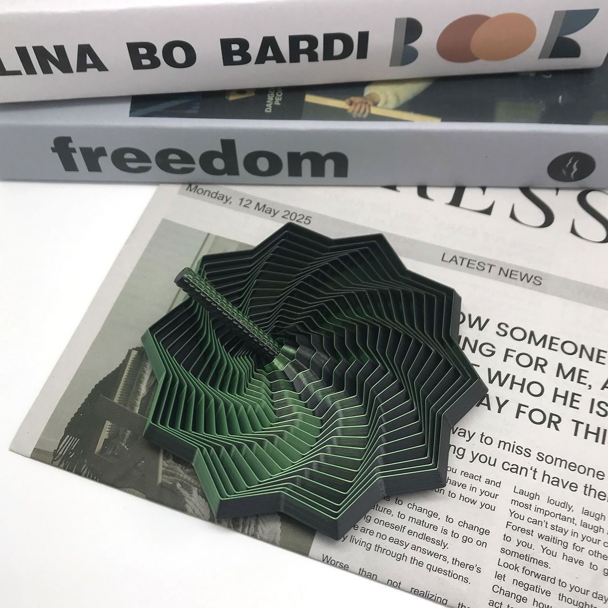 Jucarie Decompresie, Flippy, Model Stea 3D, DuoChrome, Maner Spirala, Turn Magic Geometric, Multiple Forme, Anti-stress, 11 cm, Negru/Verde [5]