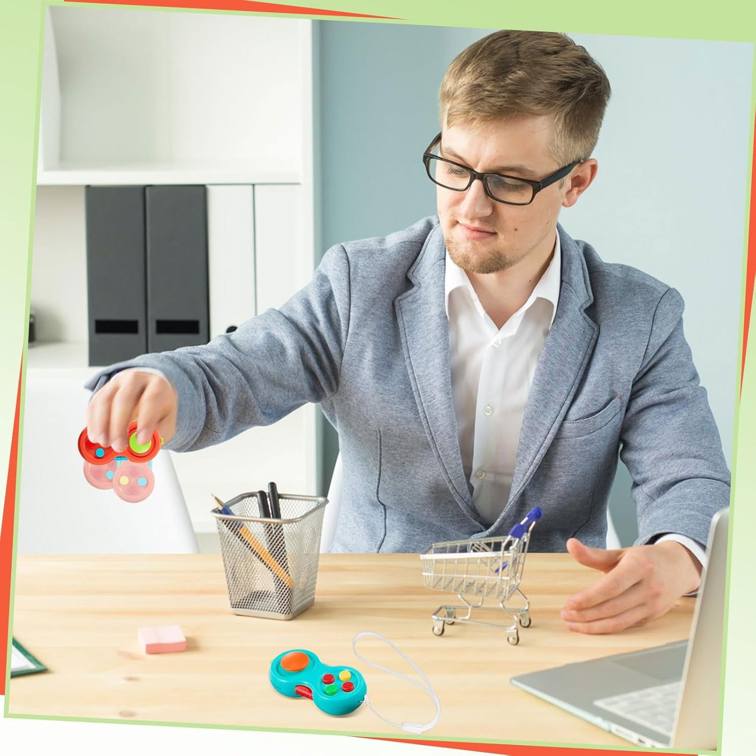 Best deals - Jucarie Interactiva, Flippy, Model Fidget Pad, Antistres, +3 Ani, Functii Multiple, 5.5 x 3.5 x 11 cm, Albastru