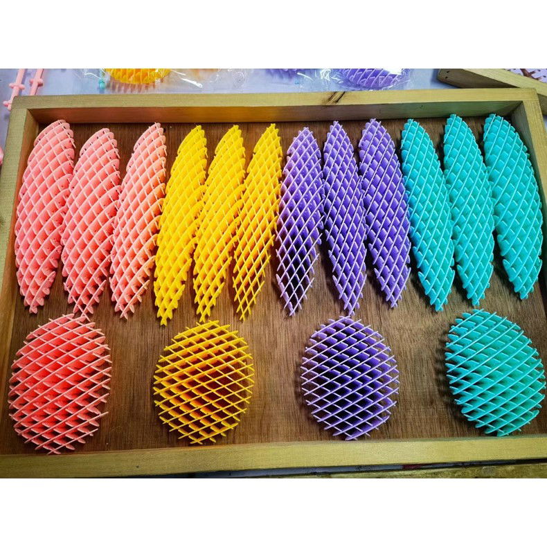 Jucarie Worm Fidget de Decompresie, Flippy, Anti Stres, Dimensiune Compacta 10 cm, Dimensiune Extinsa 24.5 cm, Galben [8]