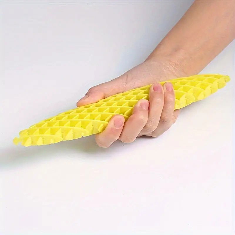 Jucarii Senzoriale, Fidget Toys - Jucarie Worm Fidget de Decompresie, Flippy, Anti Stres, Dimensiune Compacta 10 cm, Dimensiune Extinsa 24.5 cm, Galben