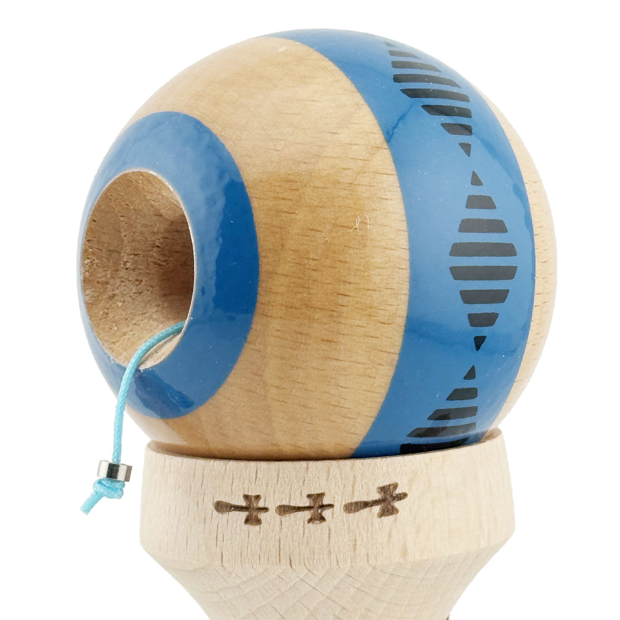 Kendama X Originala FREQUENCY, Profesionala, Flippy, Cupe Mari KING SIZE V3, Super Sticky, Gaura in Baza, Rulment Metalic, din lemn 18 cm, Ata 62/65 cm, Albastru/Maro [6]