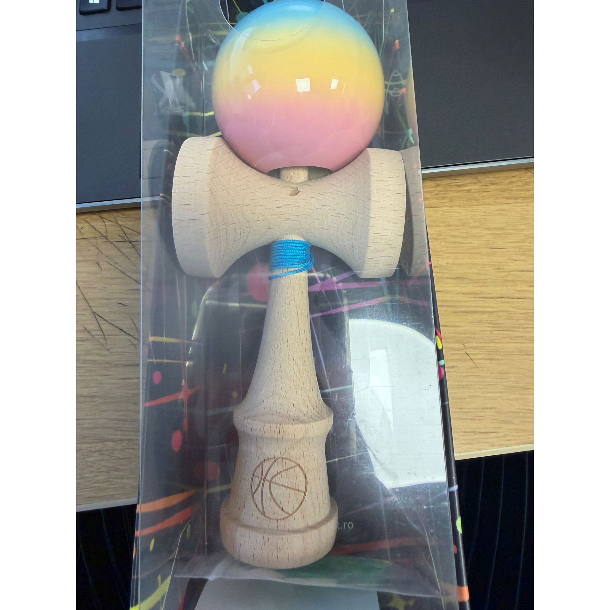 Kendama Rubber Grip - Kendama X Originala, Profesionala, Flippy, din Lemn, Rubber Grip, 18 cm, Albastru/Galben/Roz