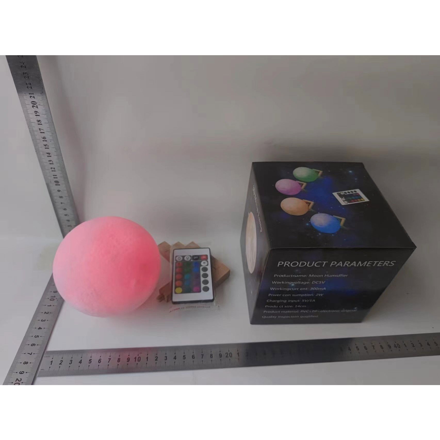 Lampa de veghe in forma de luna cu stele 3D Moon Light, Acumulator integrat, alimentare USB, stand din plastic inclus, 13 cm, 16 culori, Multicolor, Telecomanda inclusa, Flippy [8]