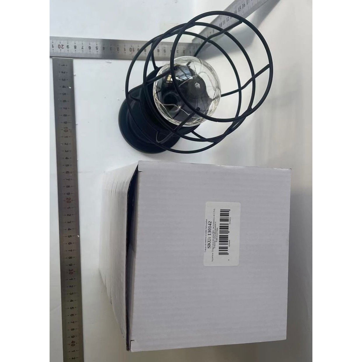 50 - 100 LEI - Lampa Decorativa cu Leduri, Flippy, Model Pahar de Vin, cu Baterii, 13 x 13 x 28 cm, Suport Negru, Lumina Alb Cald