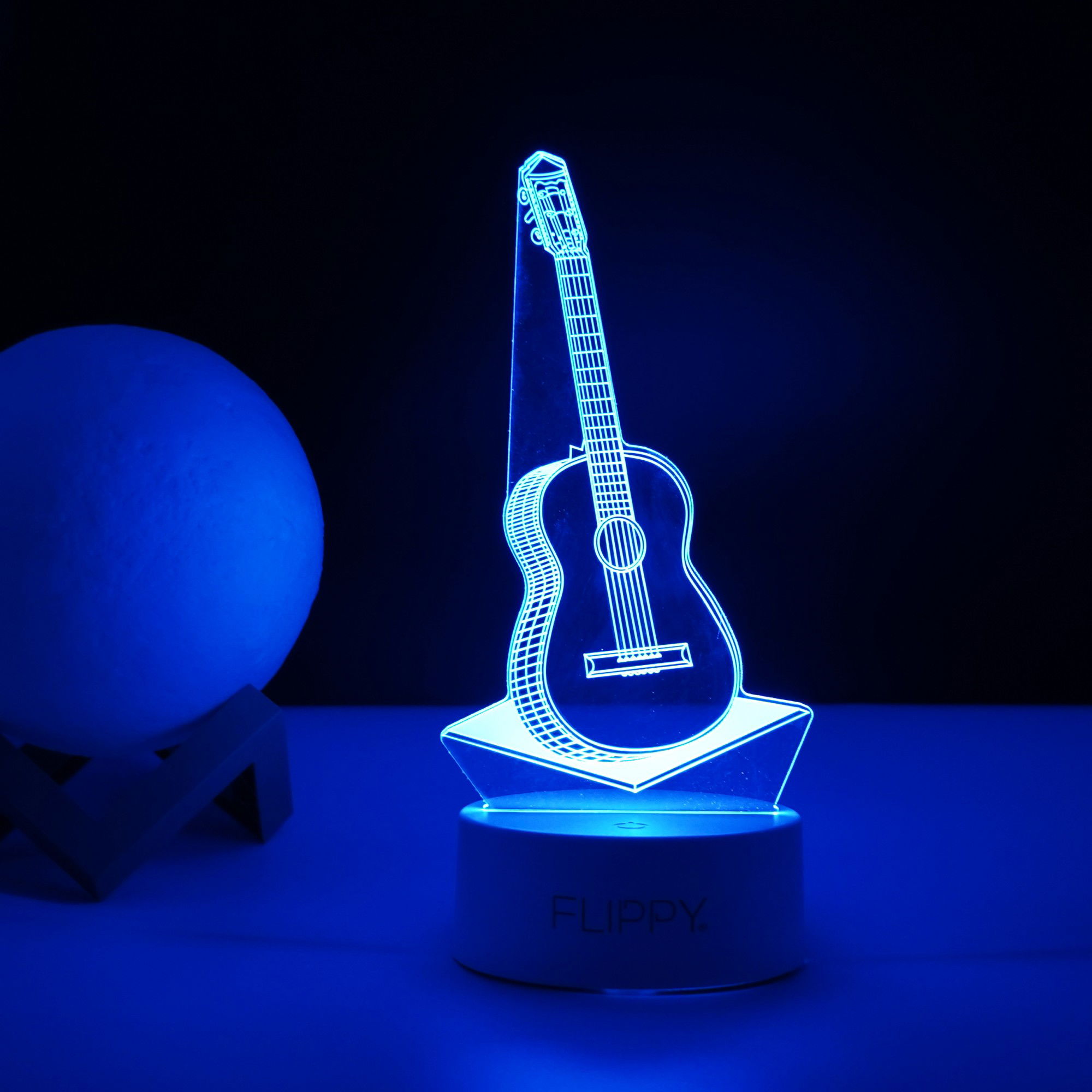 Lampa LED decorativa, Flippy, 3D, Chitara, din material acril si lumina multicolora, alb [4]