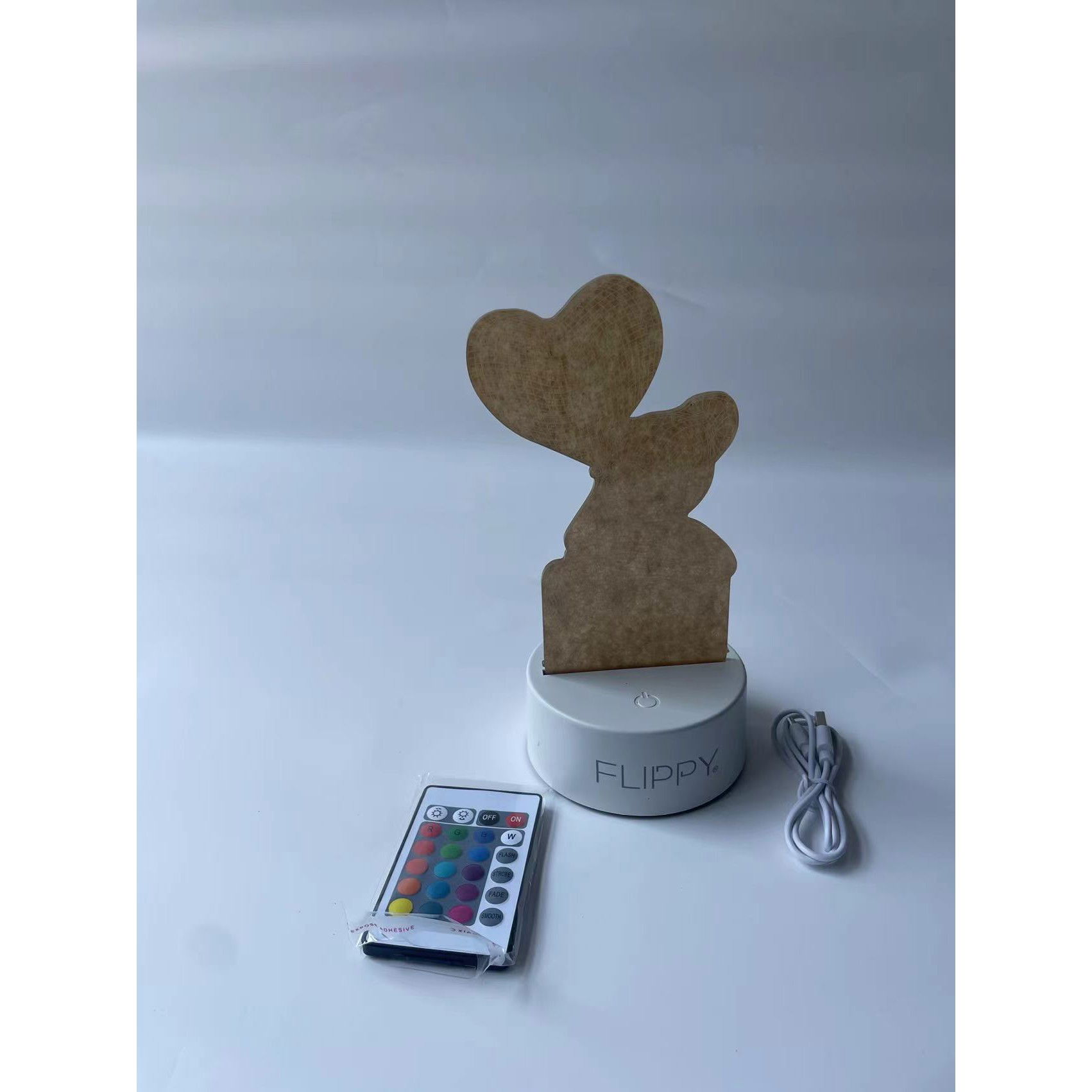 Lampa LED decorativa, Flippy, 3D, Ursulet cu balon inima, cu telecomanda, doua moduri de alimentare USB si baterii, 20 cm inaltime, din material acril si lumina multicolora, alb [10]