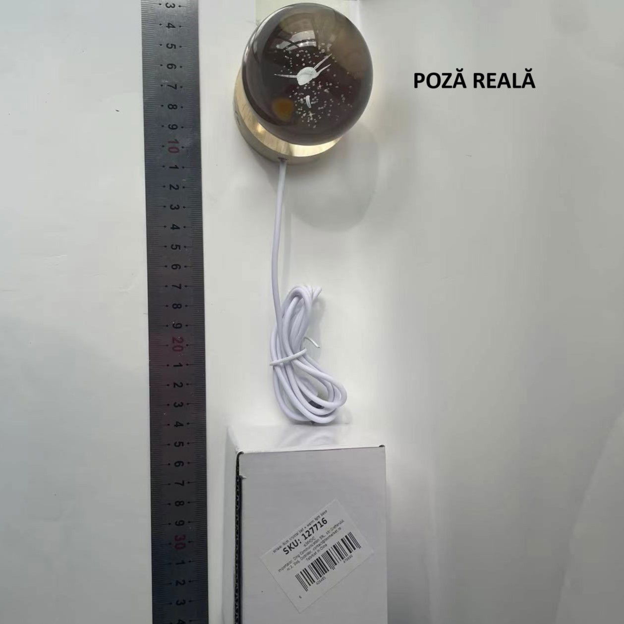 Lampa LED Decorativa, Flippy, cu Bila de Cristal cu Diametru 6cm, Model Balena 3D, Alimentare USB, Suport din Lemn, Lumina Alb Cald [6]