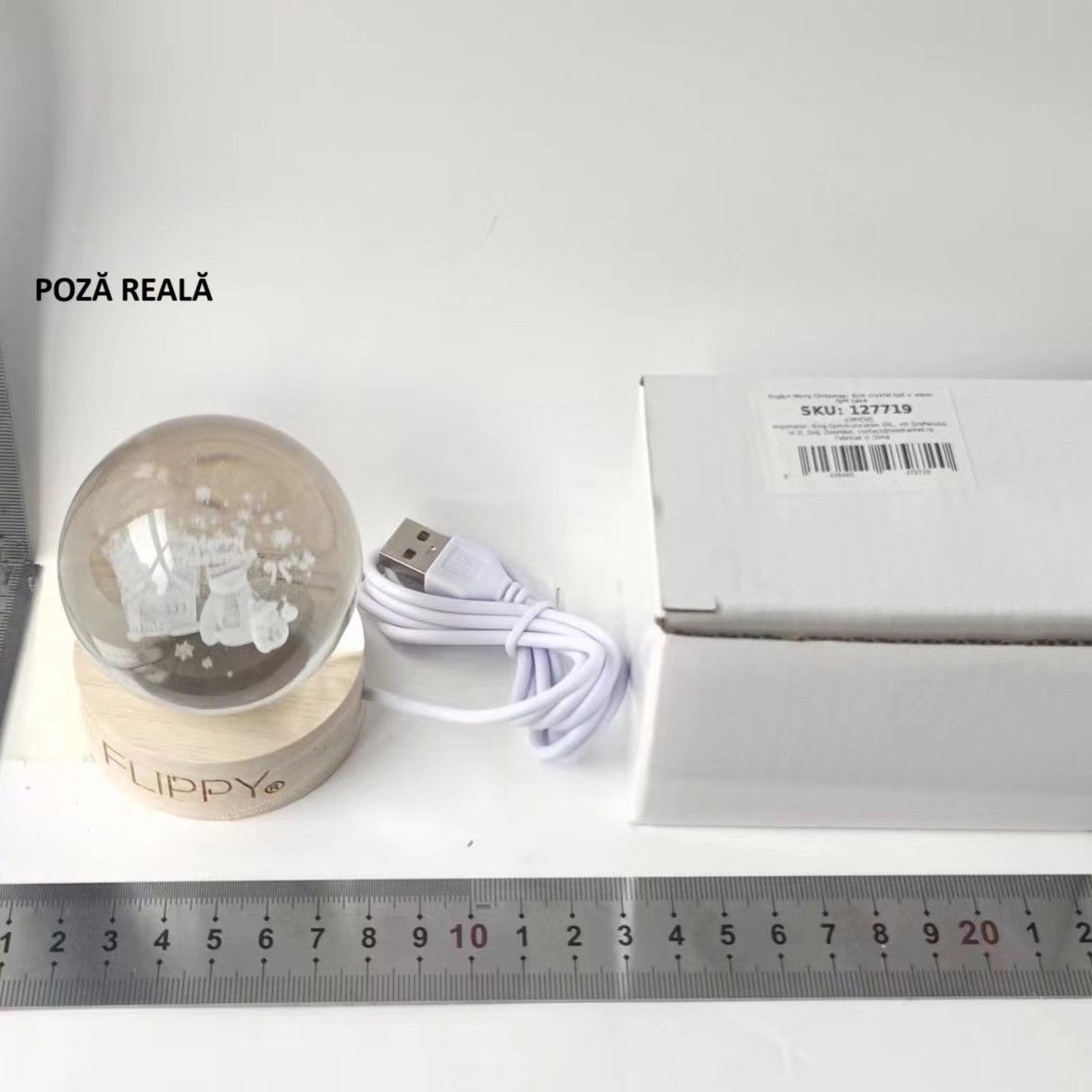 Lampa LED Decorativa, Flippy, cu Bila de Cristal cu Diametru 6cm, Model Merry Christmas 3D, Alimentare USB, Suport din Lemn, Lumina Alb Cald [5]