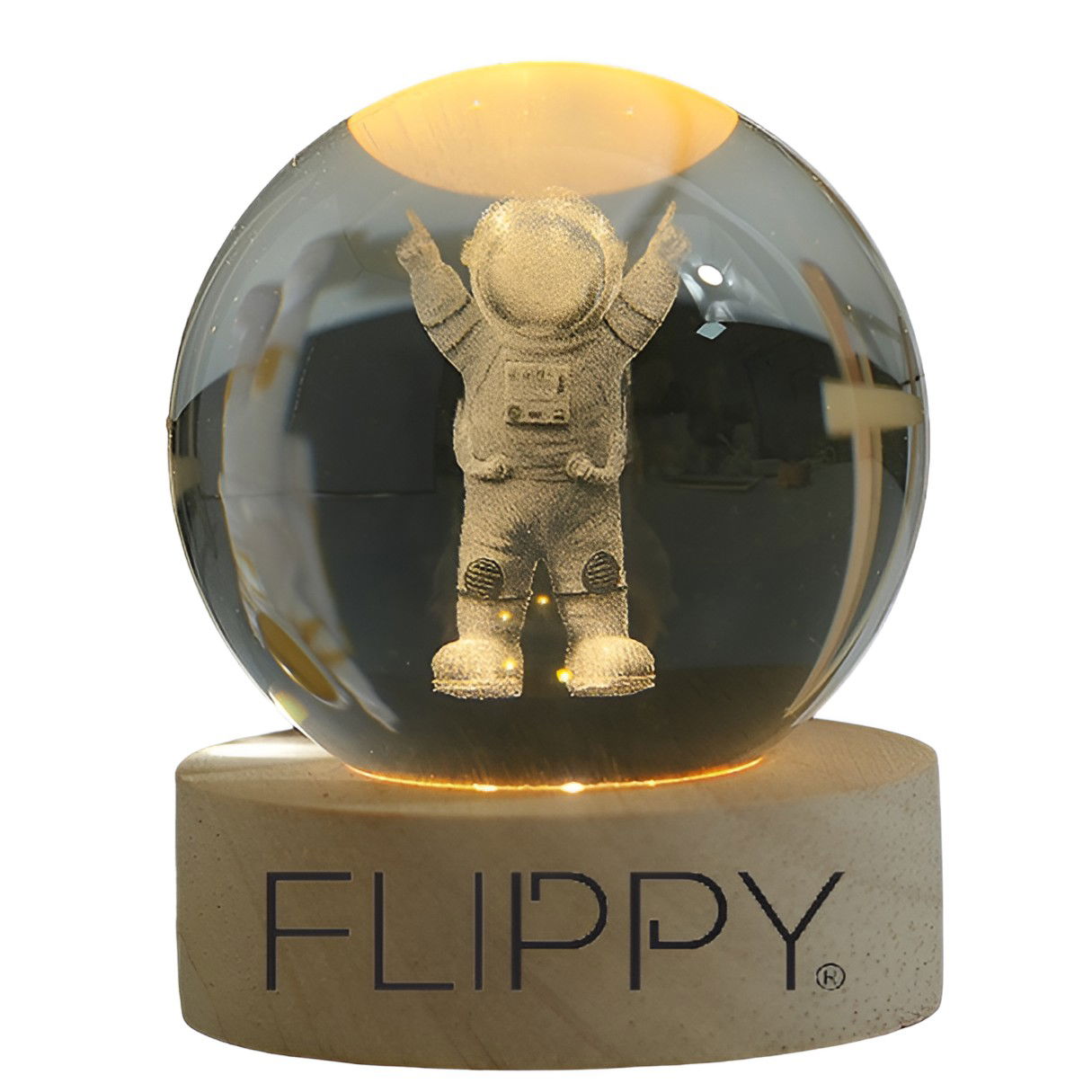 Lampi de veghe - Lampa LED Decorativa, Flippy, cu Bila de Cristal cu Diametru 6cm, Model Astronaut 3D, Alimentare USB, Suport din Lemn, Lumina Alb Cald