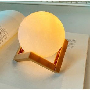 Lampi de veghe - Lampa de veghe in forma de luna 3D Moon Light Alb Cald, alimentare baterii, stand plastic inclus, 8 cm, Flippy