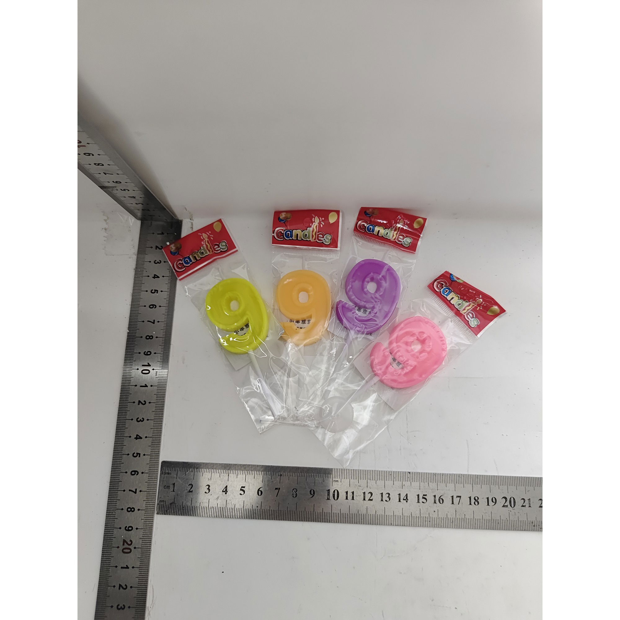 0 - 10 LEI - Lumanare Tort, cifra 9, Flippy, Culoare Random