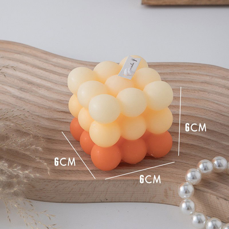 Lumanari - Lumanare Parfumata, Flippy, din Ceara De Soia, Model Cub, Gradient in 3 Culori Pale, 6x6x6 cm, Aroma de Portocale, Orange