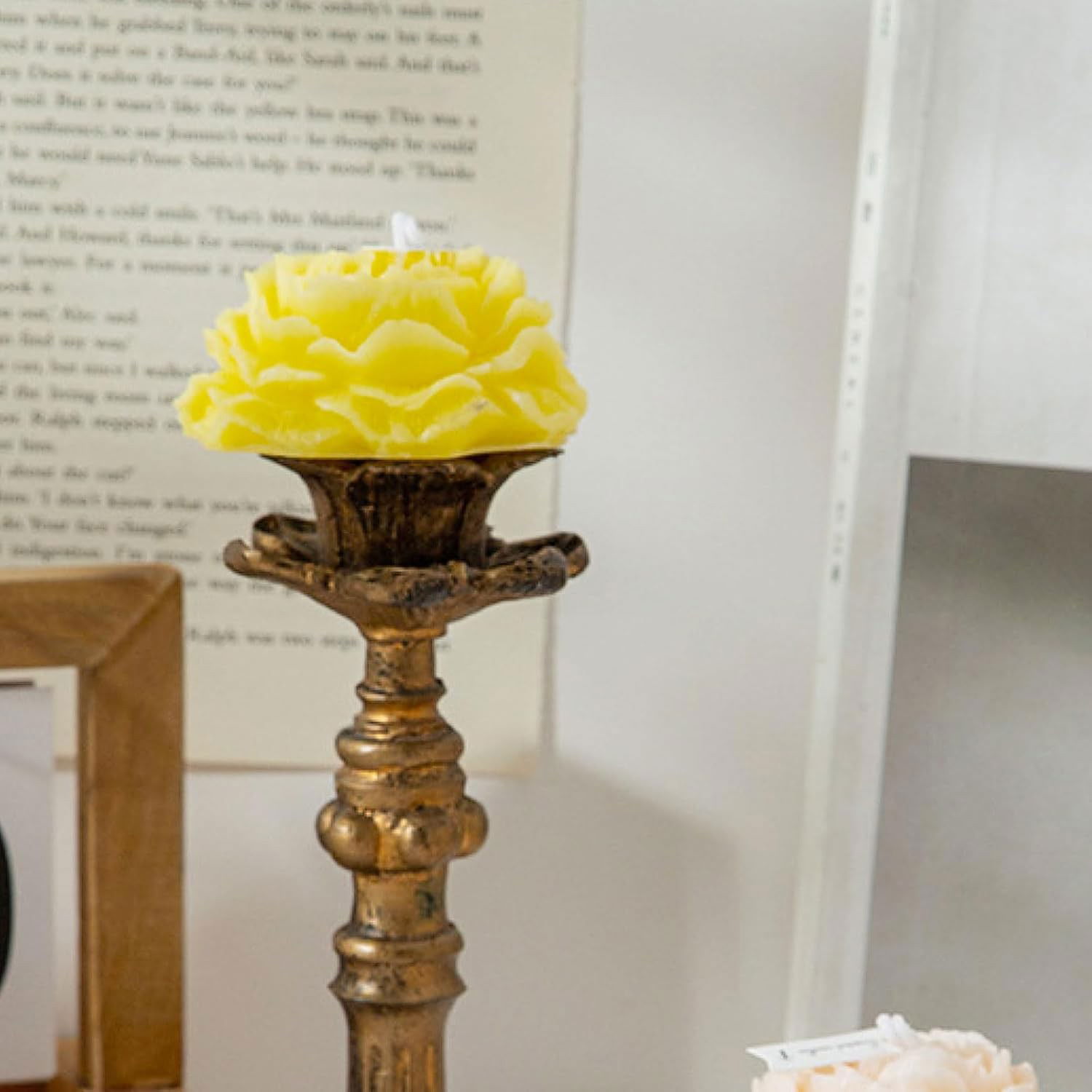 Lumanare Parfumata, Flippy, Model Trandafir, Ardere 10h, 70 g, 7.5 x 3.5 cm, Parfum de Citrice, Galben [3]