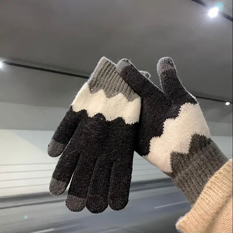 Manusi de Dama, Flippy, Model Ondulat, Functie Touchscreen (ecran tactil), Material Acril Tricotat, Manseta Elastica, Interior Catifelat, Marime Universala, Gri/Alb [7]