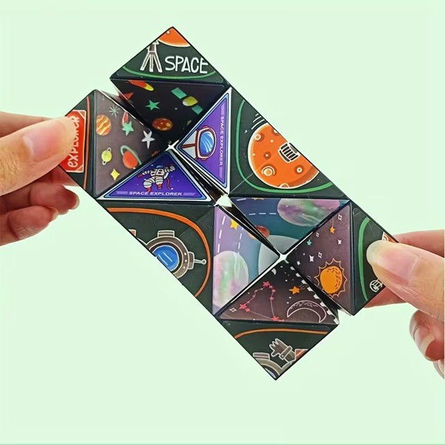 Jucarie Interactiva, Flippy, 3D Cub Rubik, Diferite Forme, Anti-stress, Tema Spatiu Cosmic, Multicolor [4]