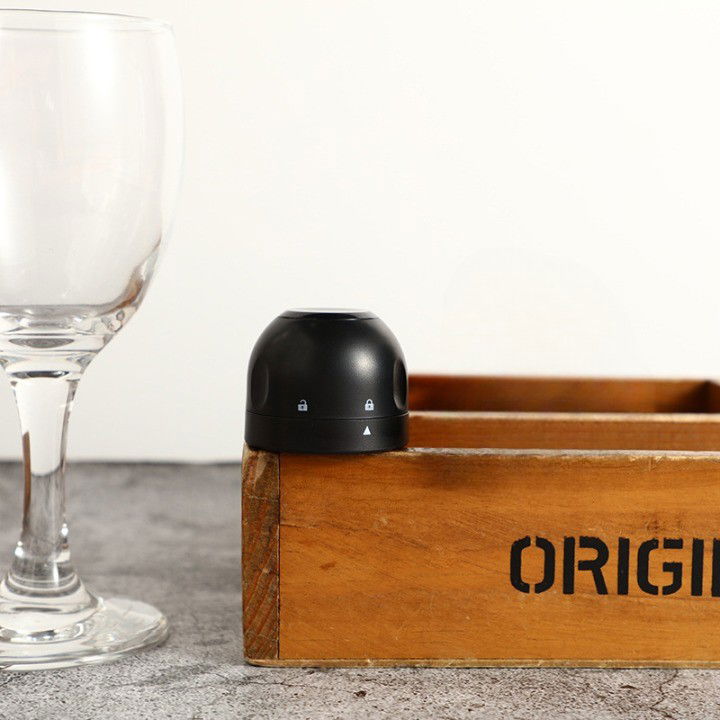 Capac de Etansare a Sticlei de Sampanie, Flippy, Rotativ, On-Off, Silicon, Reutilizabil, Usor de Depozitat si Folosit, 3.9 x 3.9 x 3.3 cm, Negru [2]