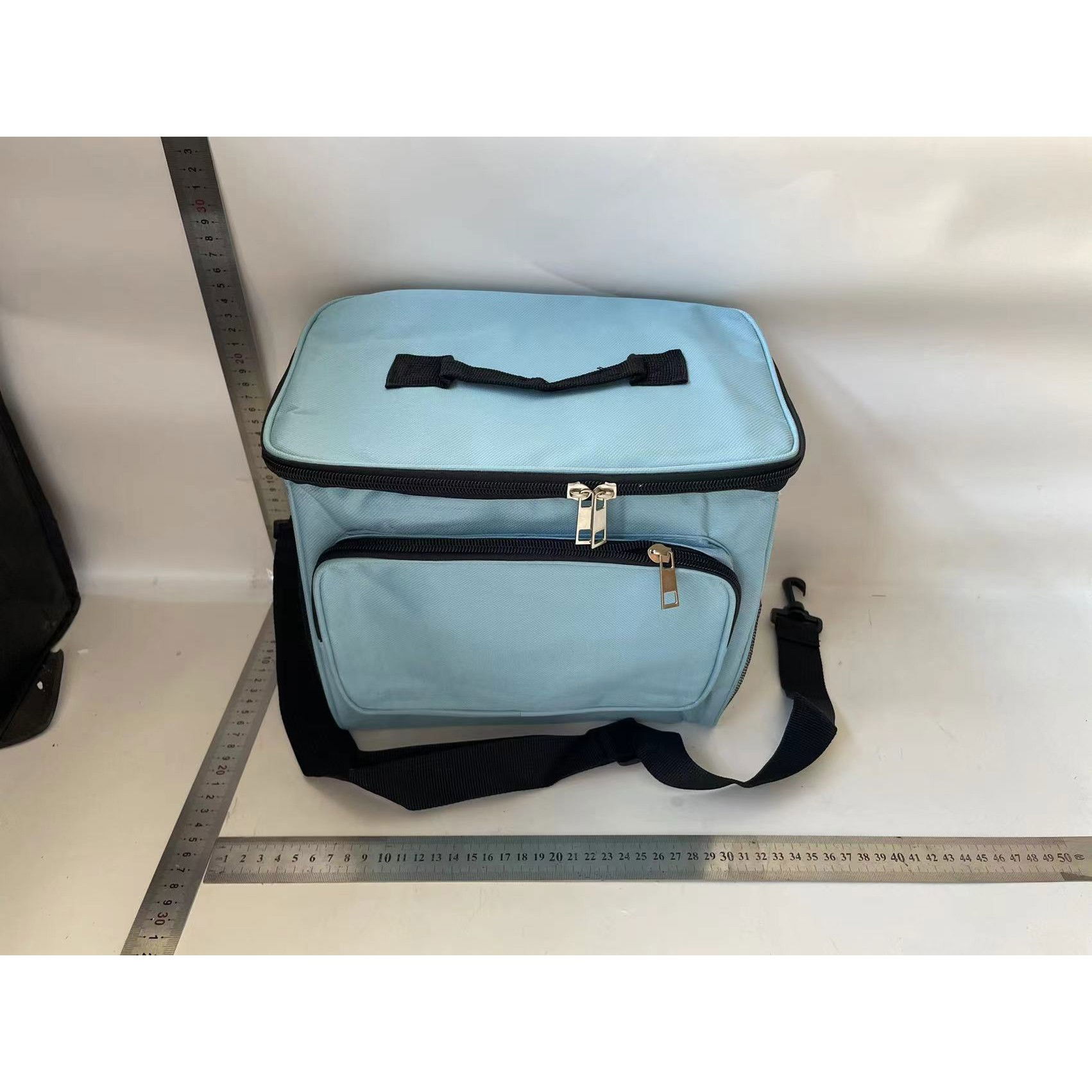 Geanta pentru Picnic cu izolare termica, Flippy, Multifunctionala, Compartimentata, 2 Tipuri de Manere, Impermeabila, 26x24x17 cm, Albastru Deschis [2]