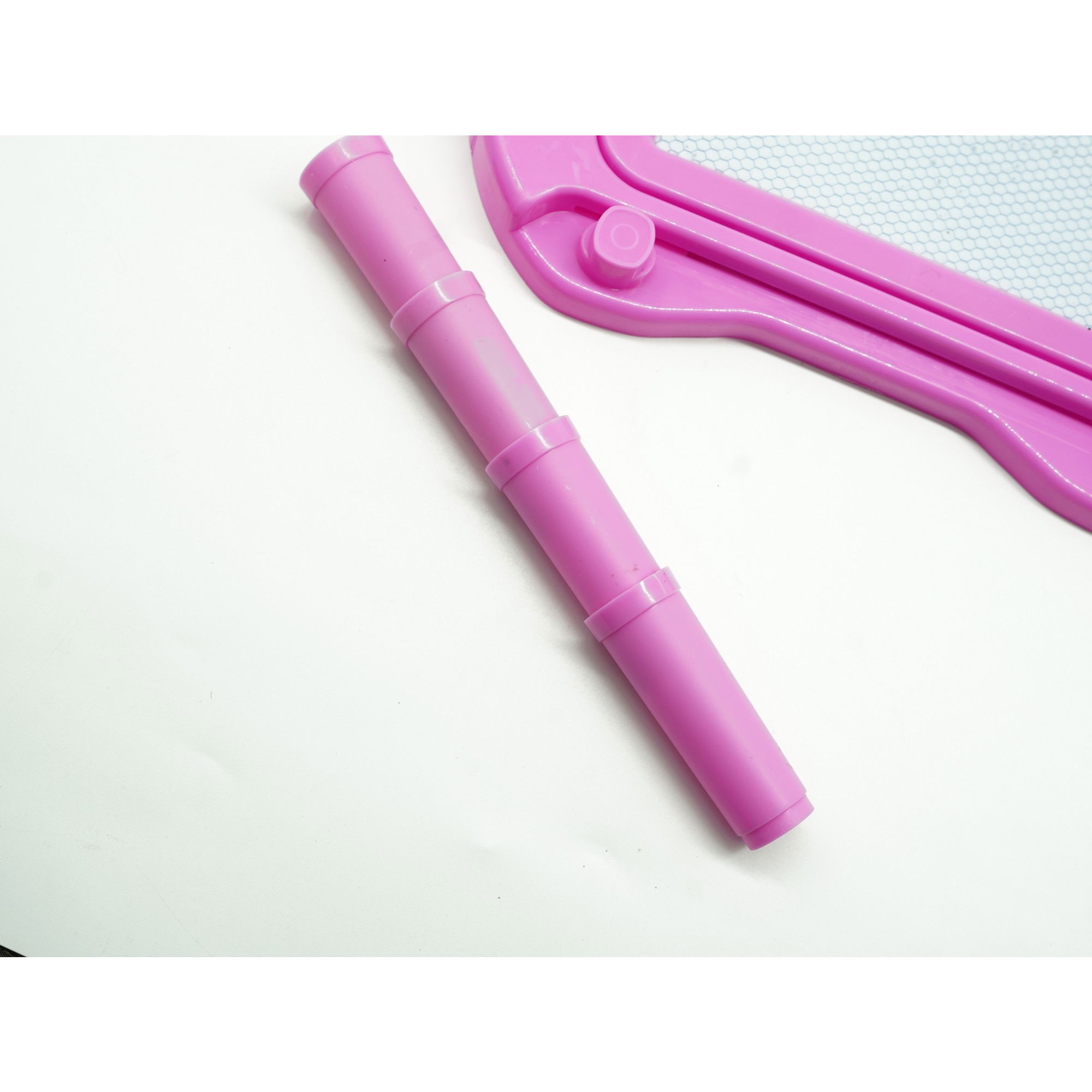 10 - 25 LEI - Tabla Magnetica pentru desen Flippy, Pix, forma dreptunghi, dimensiuni 23x17 cm, Dezvolta Creativitatea, cu picioare suport, Roz