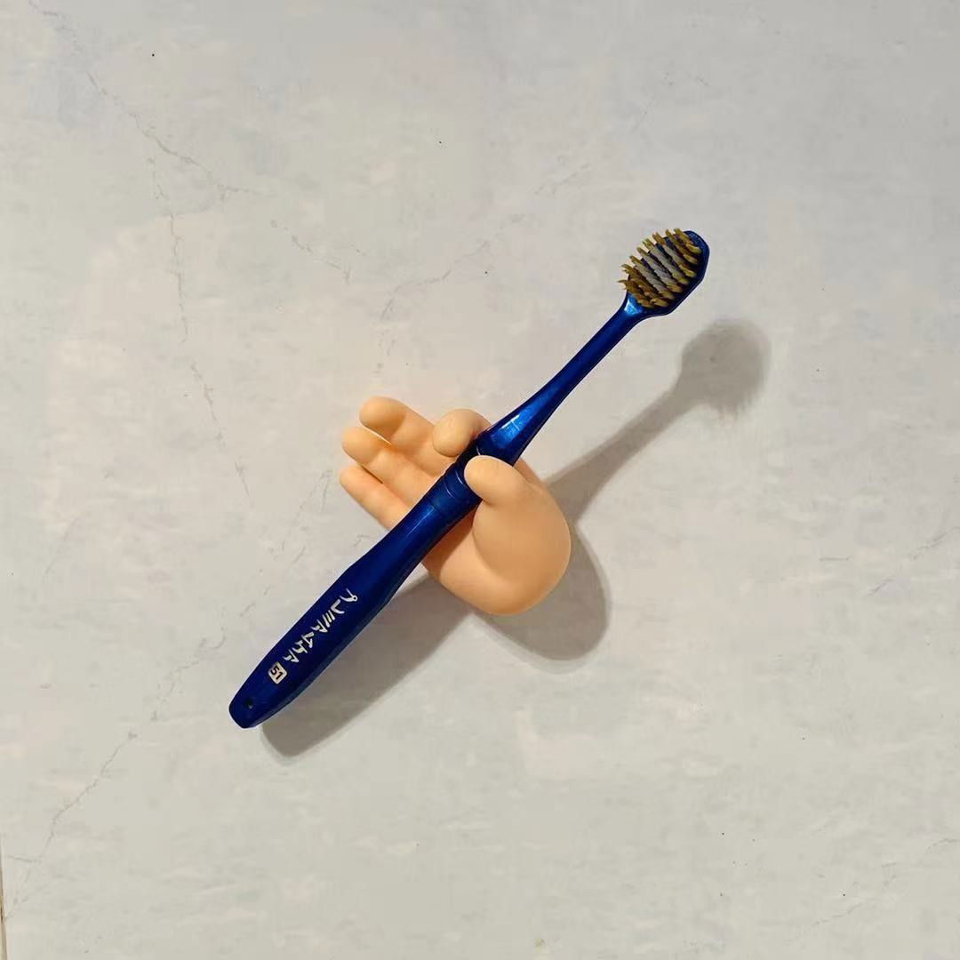 Pentru casa - Suport de Baie, Flippy, Multifunctional, pentru Periute/Cabluri, din PVC, cu Ventuza, Model Mana, 7 x 6.5 cm, Crem