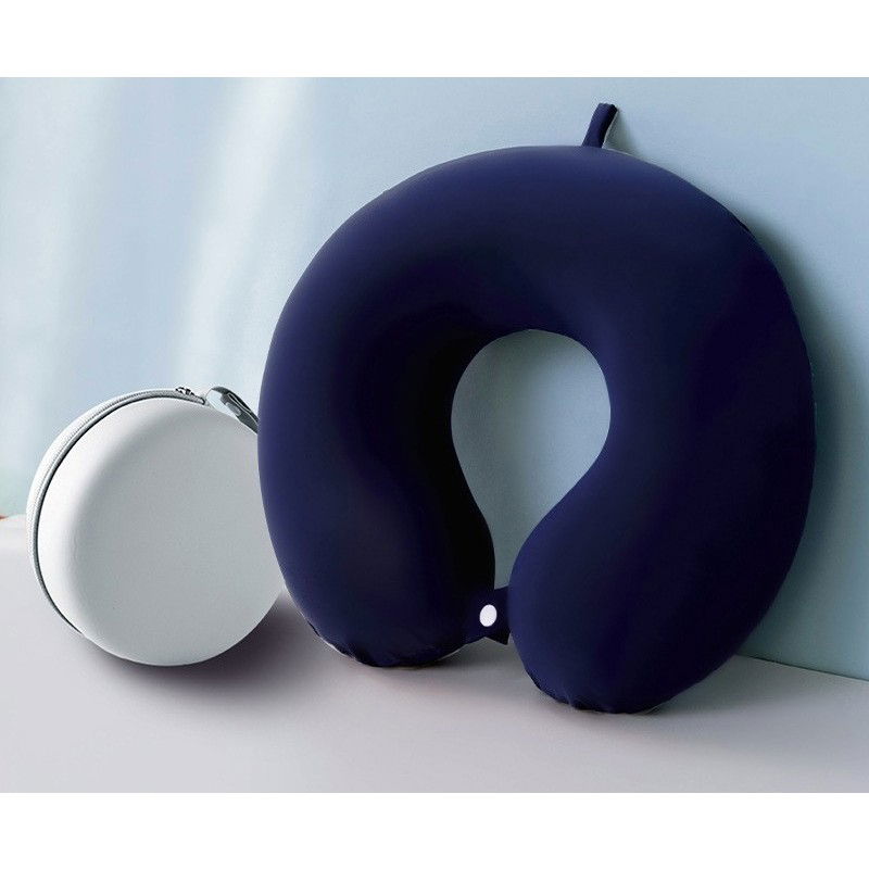 50 - 100 LEI - Perna de Calatorie in Forma de U, Flippy, Pentru Gat si Cap, Umplutura din Spuma cu Memorie, 30x30 cm, Sistem Prindere Capse, Cutie de Depozitare, Albastru Marin