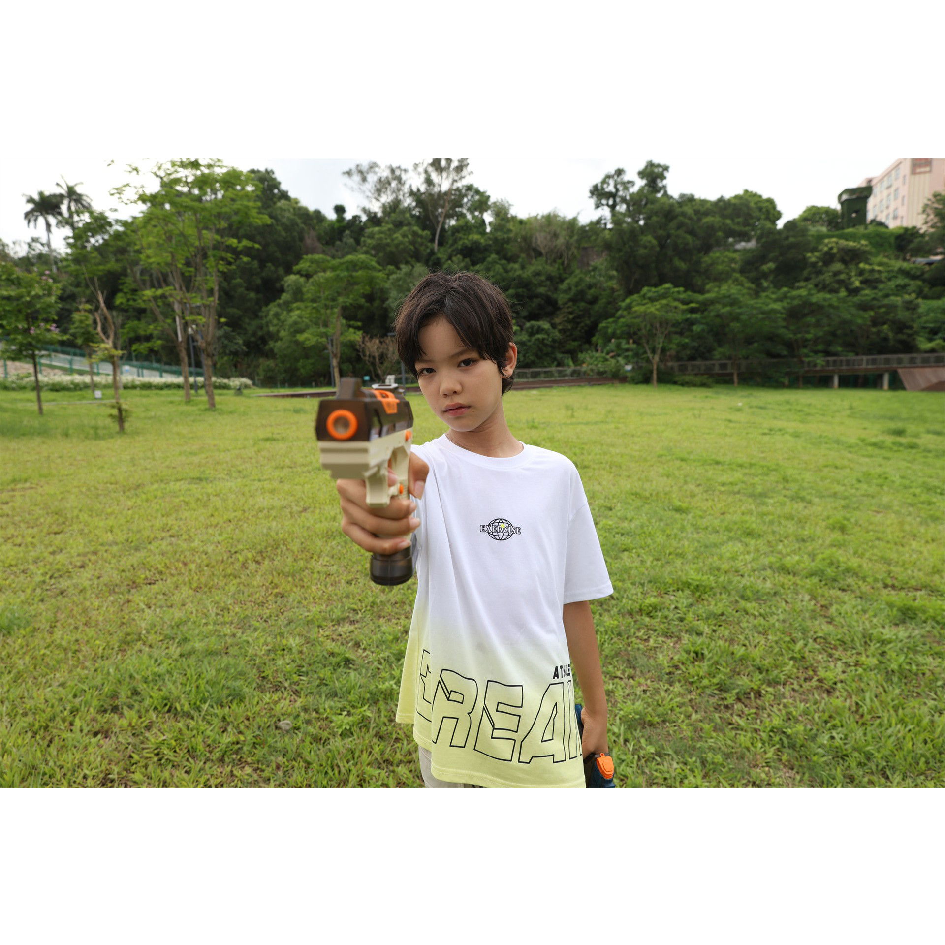 Pistol cu Apa Electric, Flippy, 2 Rezervoare 75/350 ml, din ABS+Silicon, Baterie, Incarcare USB, Conectare la Furtun, +6 Ani, Maro [4]