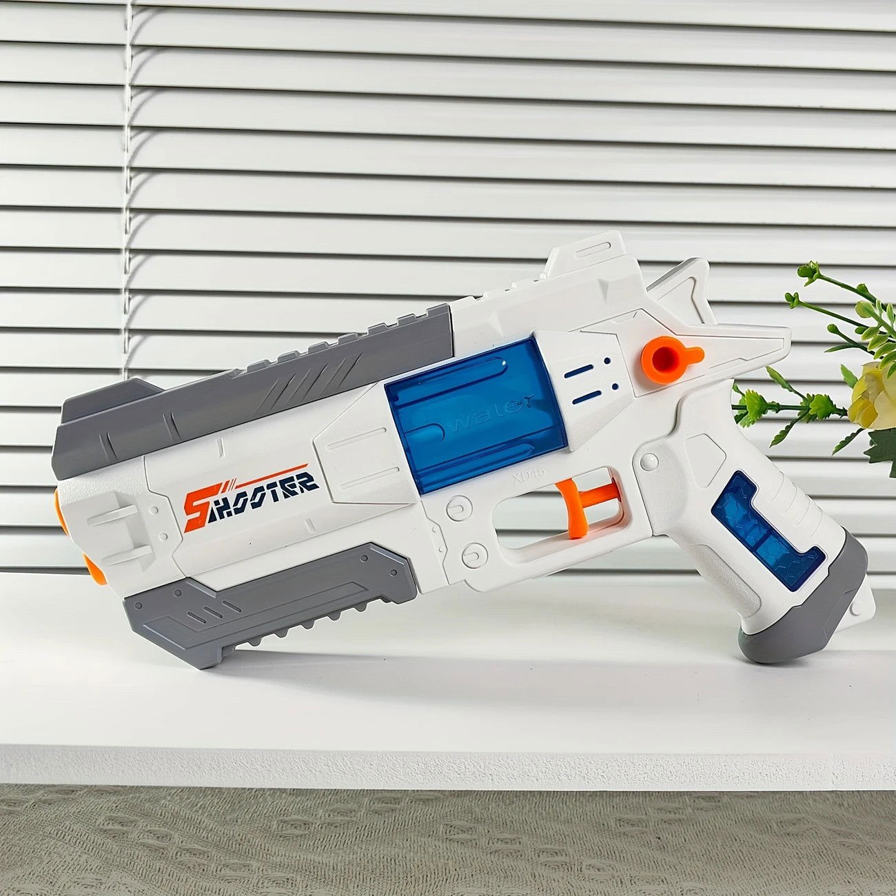 Pistol Manual cu Apa, Flippy, Jucarie Pistol cu Apa Sigur Pentru Copii, Design Nou S-Shooter Atractiv, 23 x 14.5 cm, Alb [5]