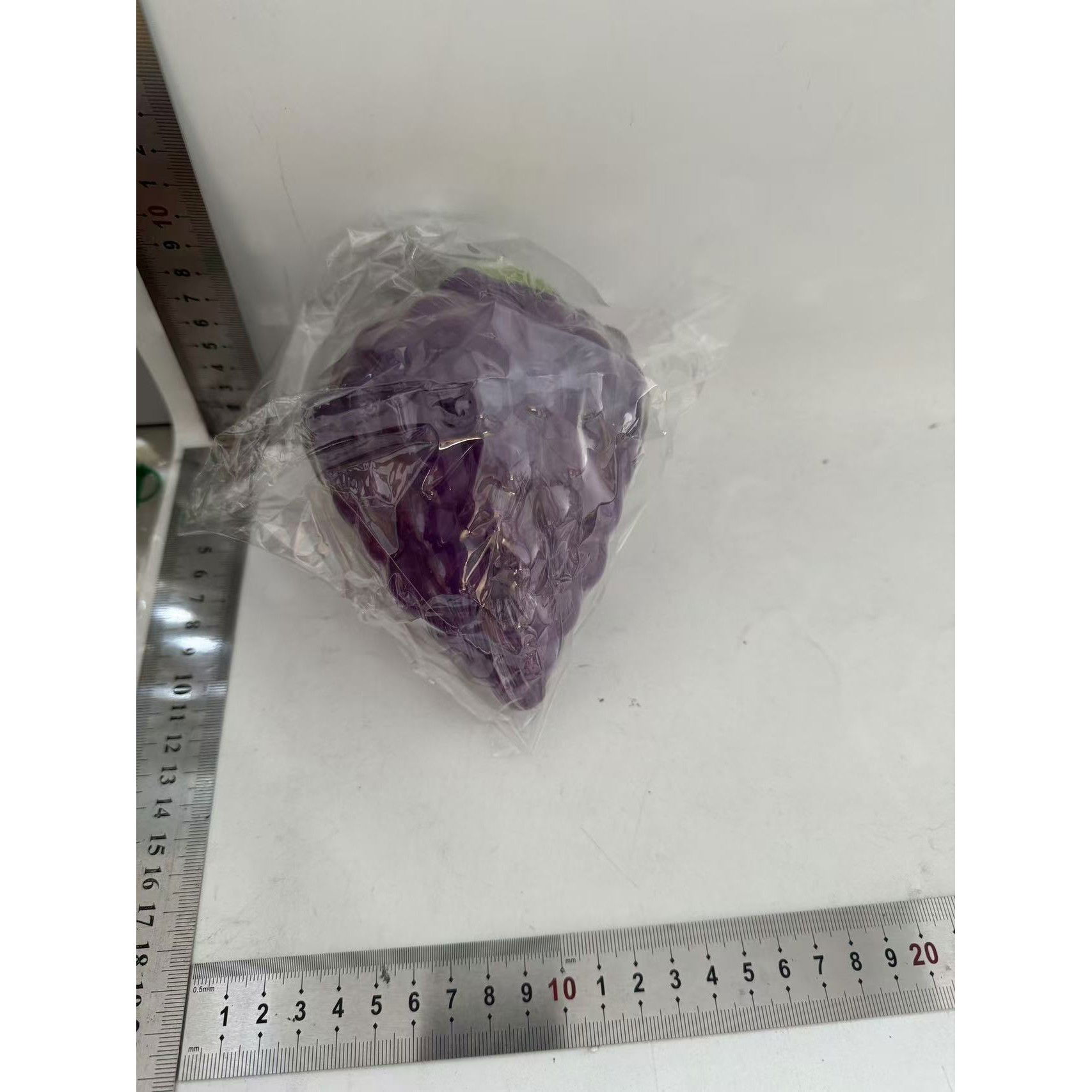 Pentru casa - Cutie de depozitare si pastrare a alimentelor, Plastic, Flippy, Model Strugure, 10x10x13.5 cm, Mov