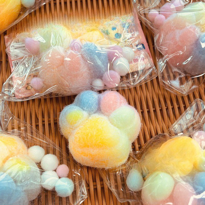 Jucarie Antistres Squishy, Flippy, cu Revenire Lenta, Squeeze Pinch Family, Model Labuta de Pisica Pufoasa, 6x6 cm, 70g, Ambalaj Transparent, Multicolor [4]