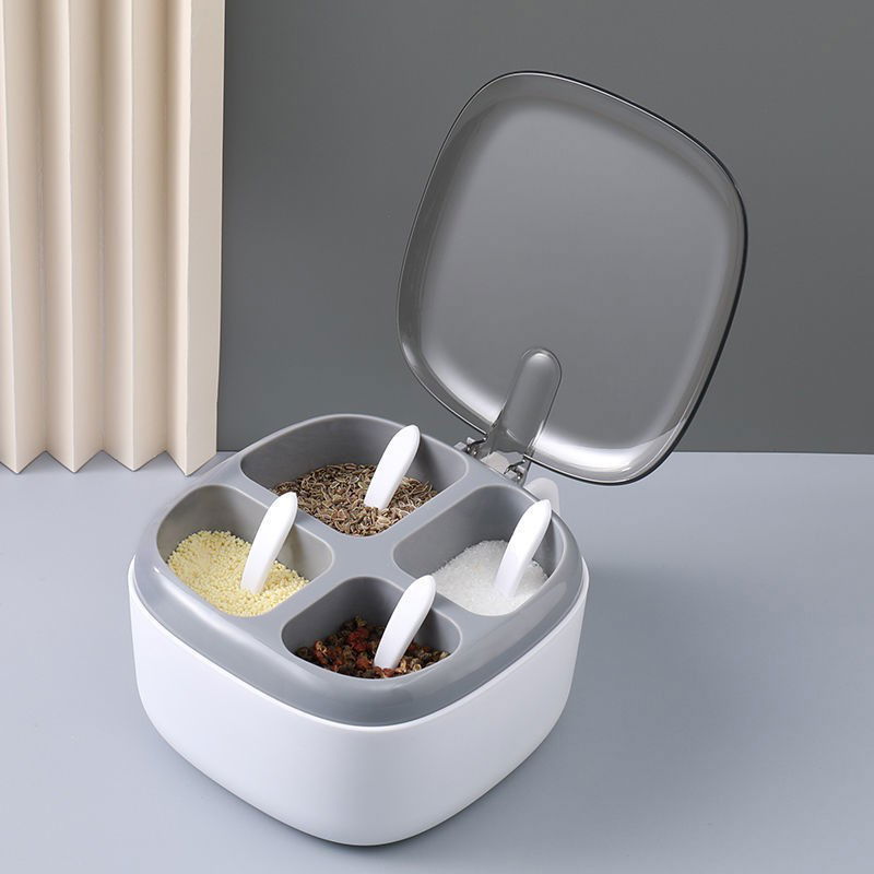 Pentru casa - Recipient pentru condimente Flippy, 4 casute, potrivit pentru sare, cimbru, piper, condimente, 4 lingurite din plastic, capac din plastic, maner, 14x14x8 cm, alb