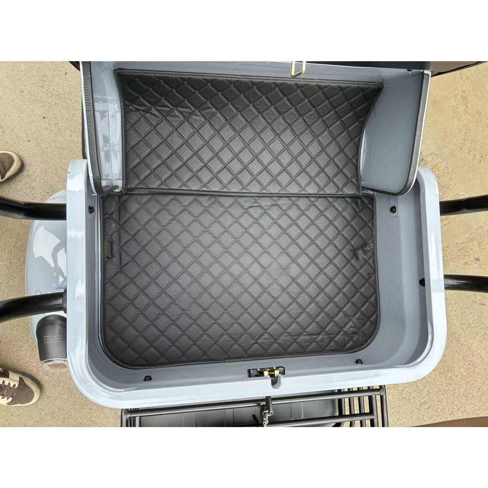 Triciclu Electric V6, Saige, Fara Permis, cu Doua Locuri, Motor 1800W, Baterie 72V24Ah, Autonomie 60km, 220x88x105 cm, Viteza Maxima 25km/h, Gri [7]