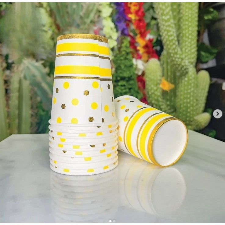 10 - 25 LEI - Set 10 Pahare, Flippy, Imprimeu cu Buline si Dungi, din Carton, 250 ml, 7.5 x 8.5 x 5.2 cm, Galben/Auriu