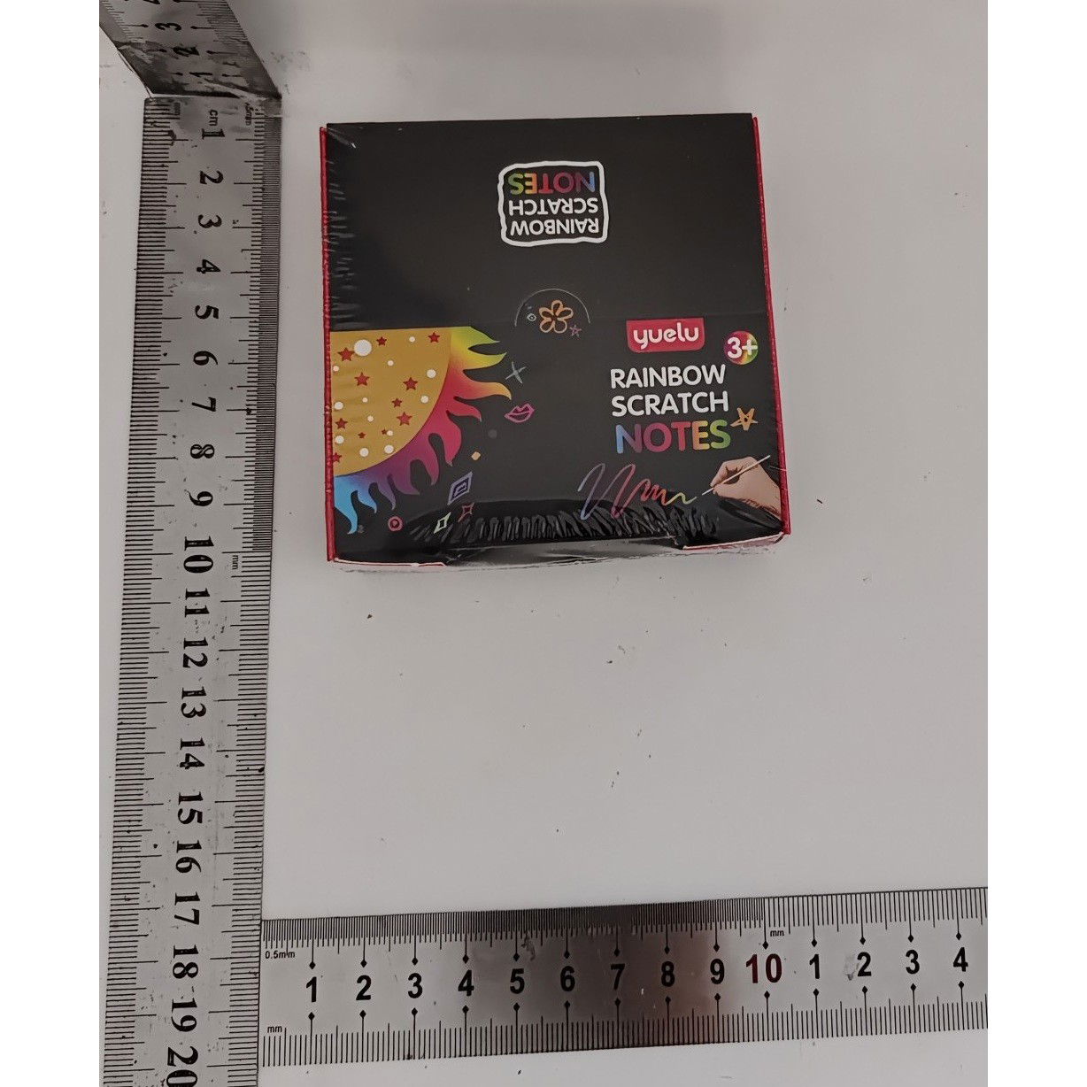 Set 100 de Planse Razuibile, Flippy, din Hartie Curcubeu, 2 Creioane din Bambus + 2 Sabloane, +3 Ani, 8.5 x 8.5 cm, Multicolor [6]