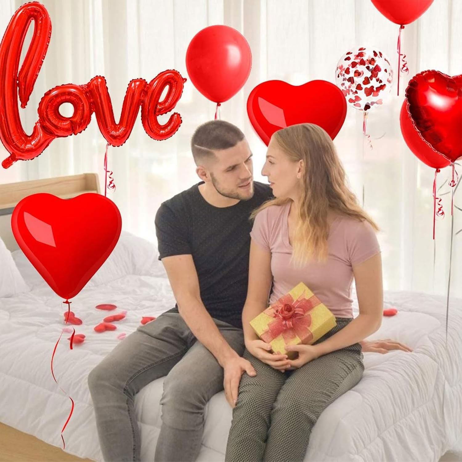 Petrecere - Set 13 Baloane din Folie Metalizata si din Latex, Flippy, Figurine Litere si Inima, Model Love, Tema Ziua Indragostitilor, Baloane Party cu Confetti, 102x65cm, 45 cm, 30 cm, Pai Inclus, Umflare cu Aer