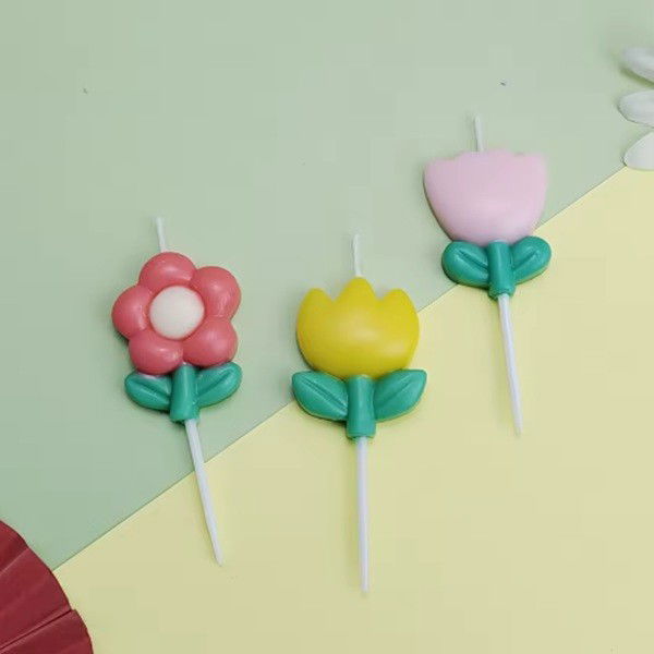 Set 3 Lumanari, Flippy, Tema Flori, Model 3, din Parafina, Multicolor [5]