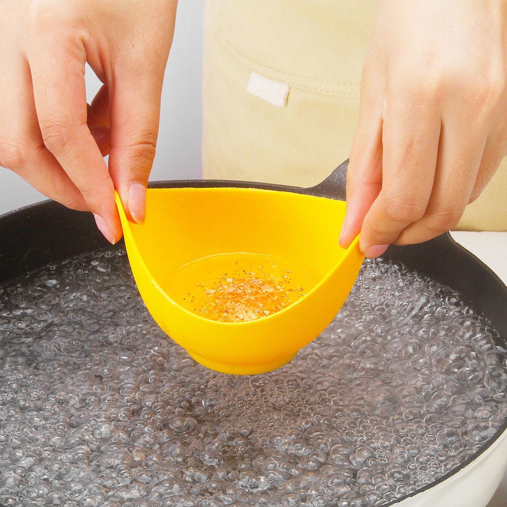 Set 4 forme pentru oua posate Flippy, din silicon rezistent la temperatura mare, usor de utilizat, multicolor [3]