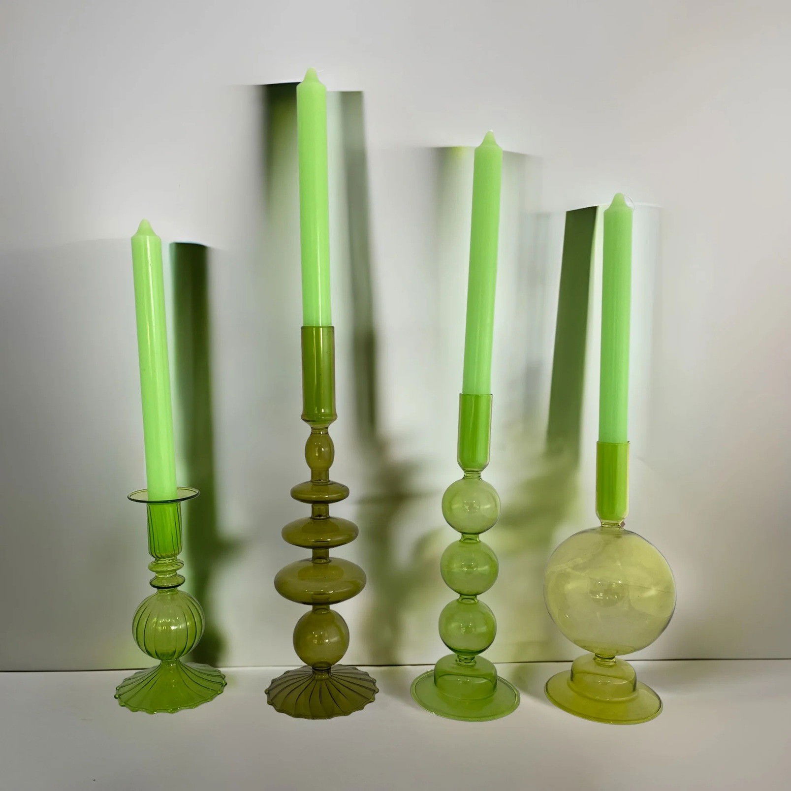 Set 4 Lumanari, Flippy, pentru Suport de Masa, Fara Miros si Fum, din Parafina, 2.2 x 25 cm, Verde [4]